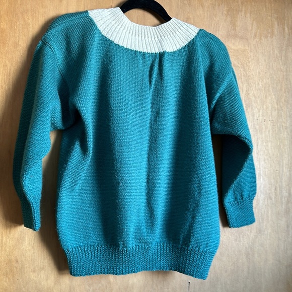 3/4 length sleeve beautiful hand made sweater in teal and cream - Picture 3 of 4
